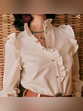 Sezane. Eva Shirt. Oatmeal. Size 38.
